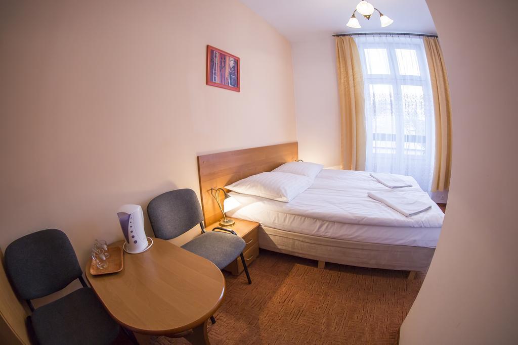 Willa Sudety Kudowa-Zdrój Buitenkant foto